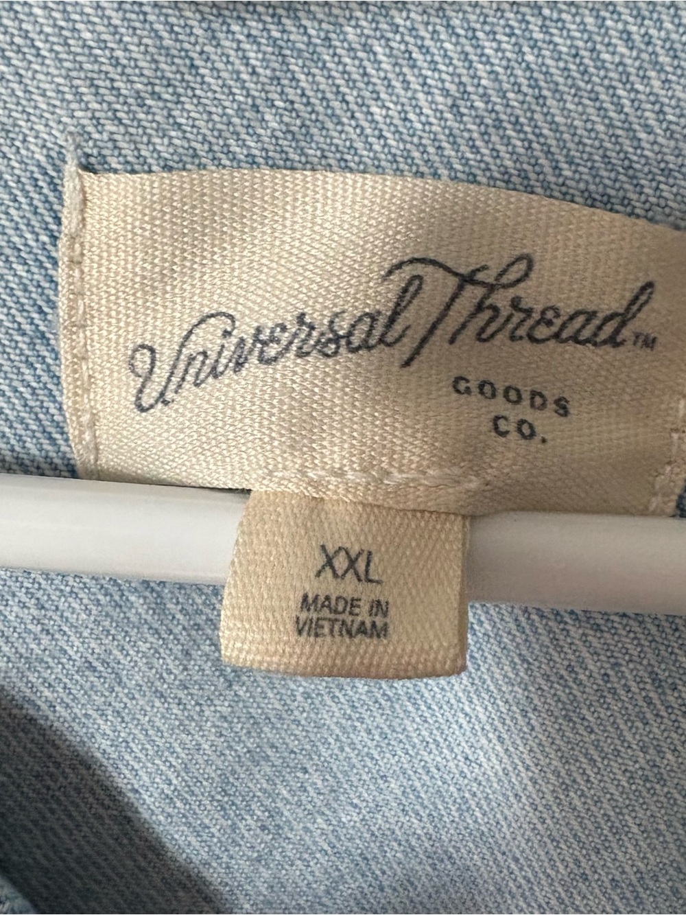Universal Thread Upcycled Butterfly Patch Jean Jacket - Picture 5 of 11